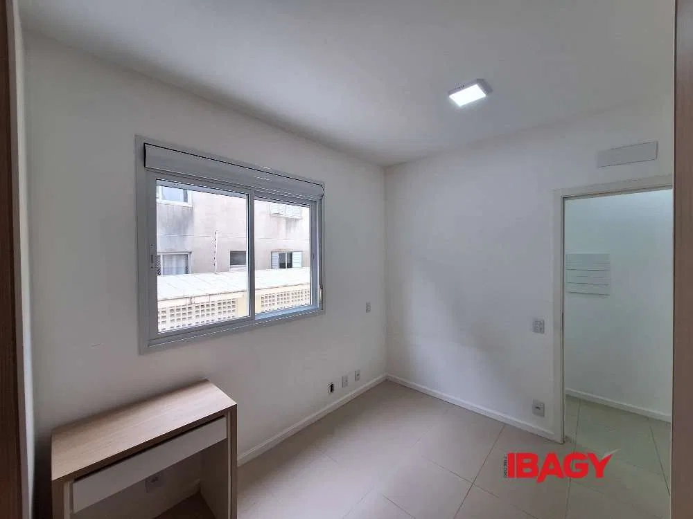 Furnished apartment, 49 m², with a grill on the balcony — photo 2