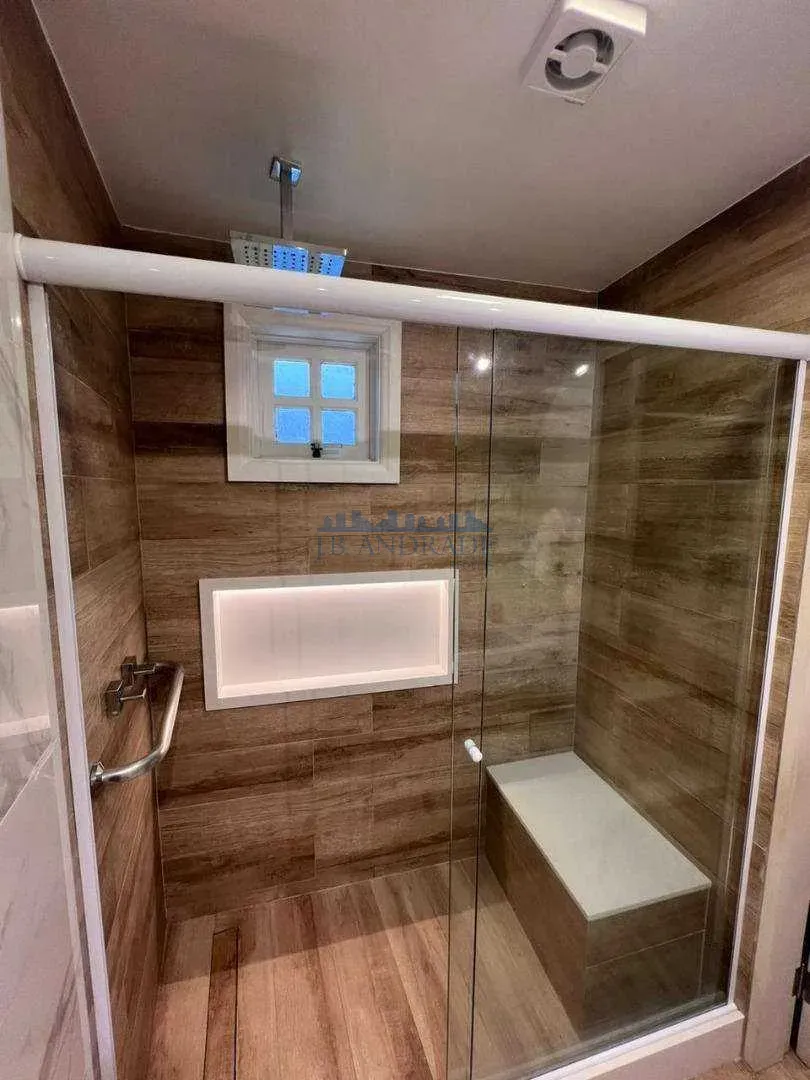 Casa com cozinha fechada e fogão a gás — photo 28