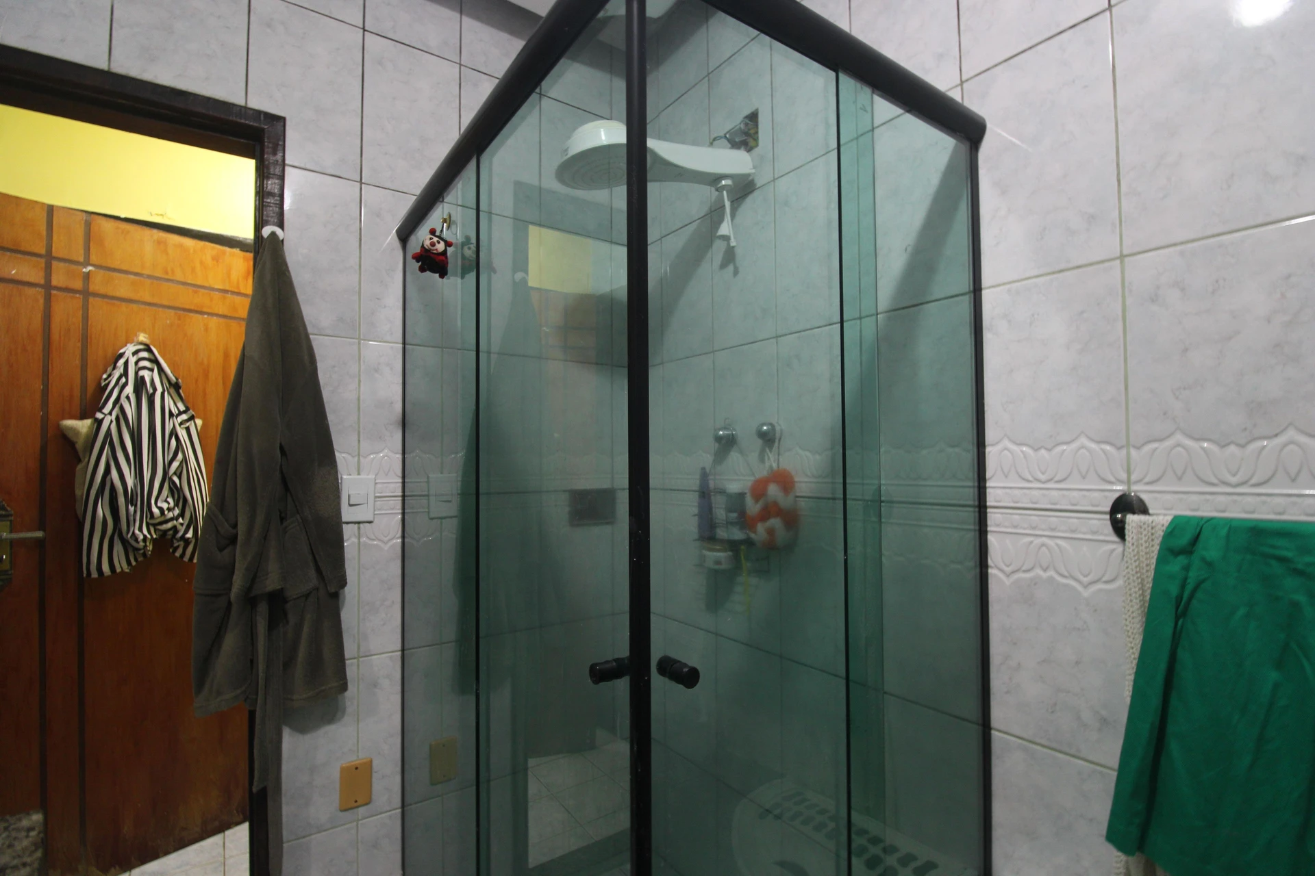 Furnished house with 6 bedrooms and 4 bathrooms — photo 59