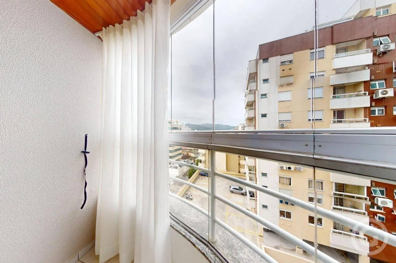 132 m² apartment with a water view and a bathtub — photo 12