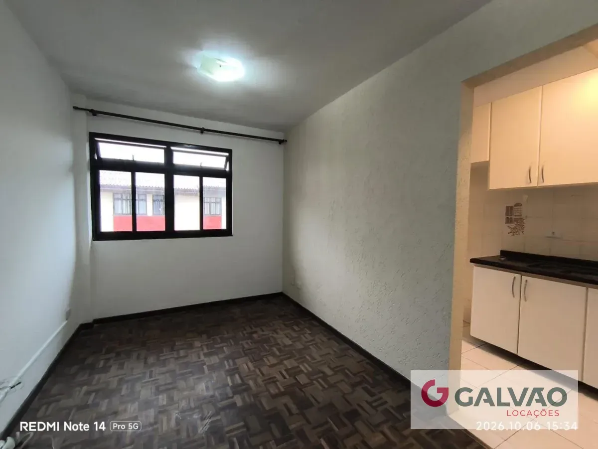 Apartment on the 3rd floor with wood or laminate floors — photo 6