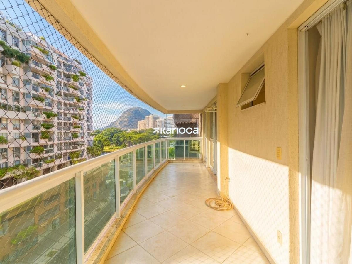 Apartment, 154 m², with a walk-in closet