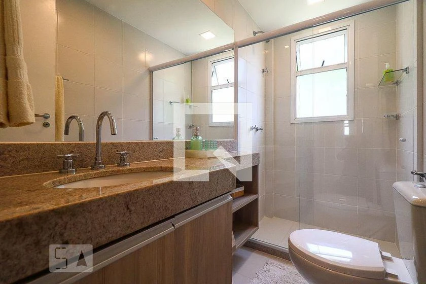 House, 450 m², with a private pool — photo 49