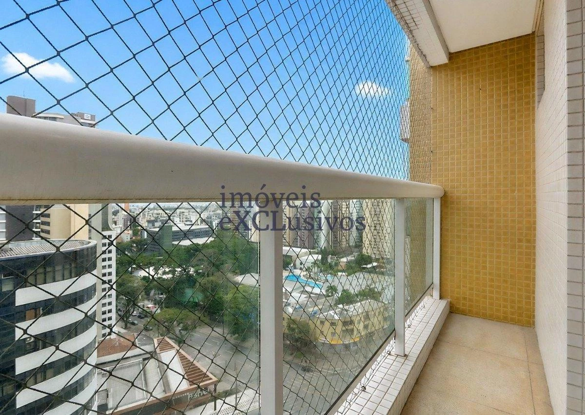 Furnished 240 m² apartment with 3 en-suites — photo 18