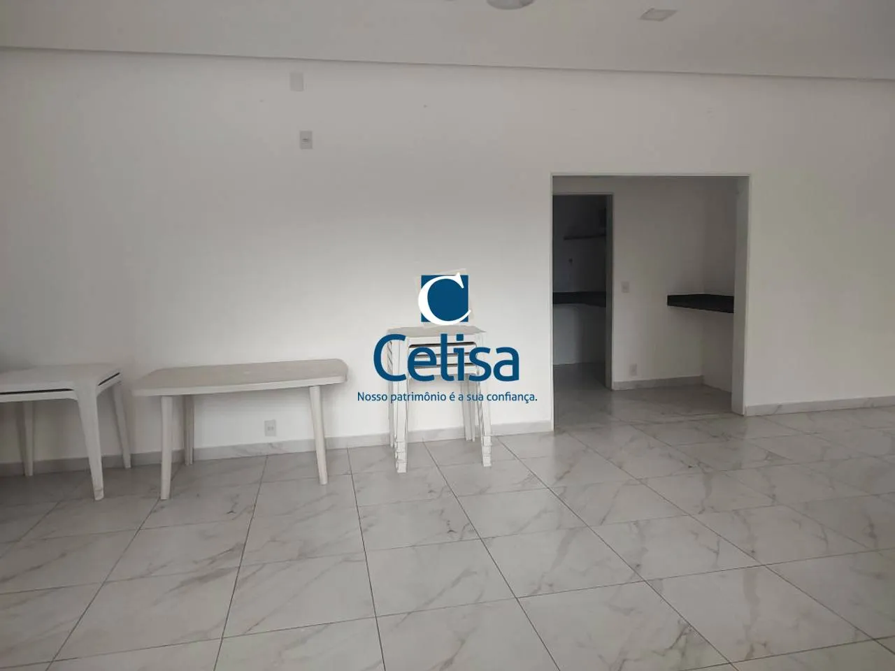Apartment on the 14th floor with a mountain view — photo 41
