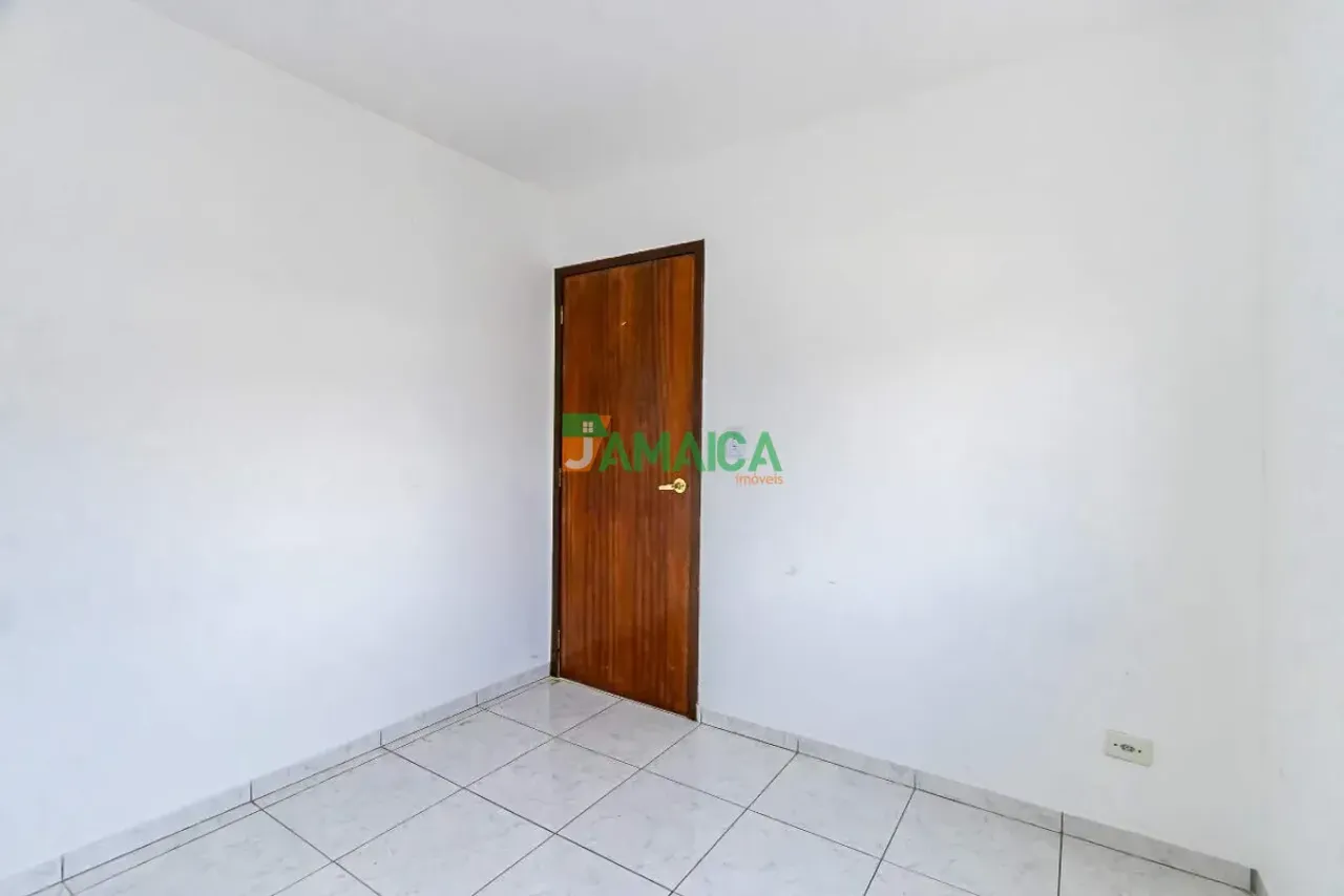Unfurnished 101 m² house with 3 bedrooms and 3 parking — photo 17