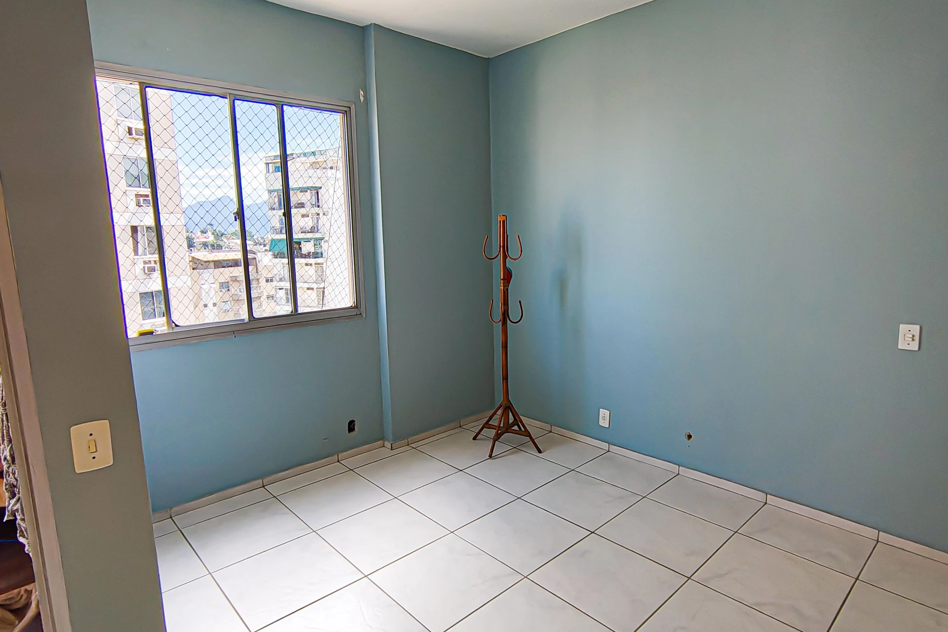 3-bedroom apartment in a building with a gym — photo 34
