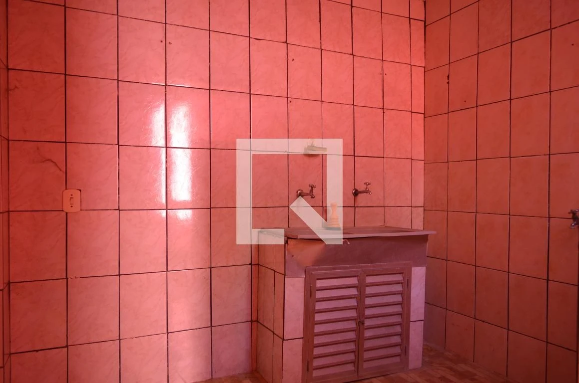 House with 2 bedrooms and a private BBQ — photo 35