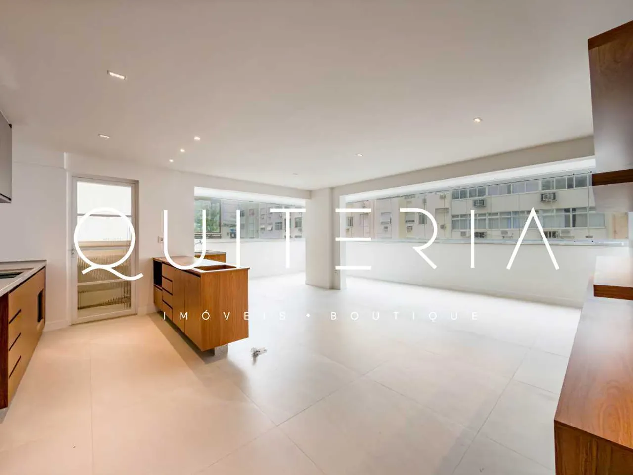 3-bedroom apartment with open-plan kitchen and balcony — photo 3