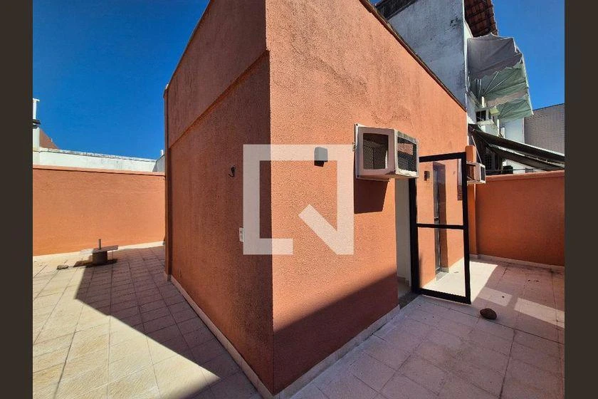Penthouse with terrace, 2 bedrooms and parking — photo 39