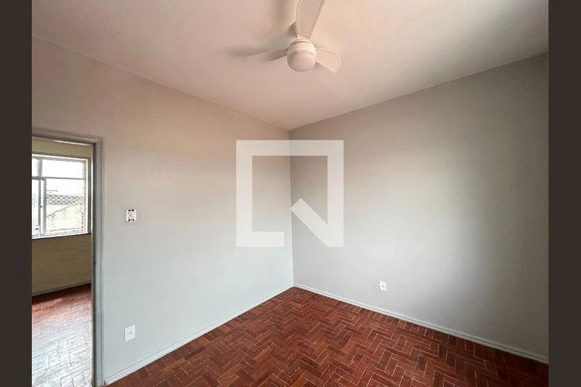 House, 76 m², with wood or laminate floors — photo 33