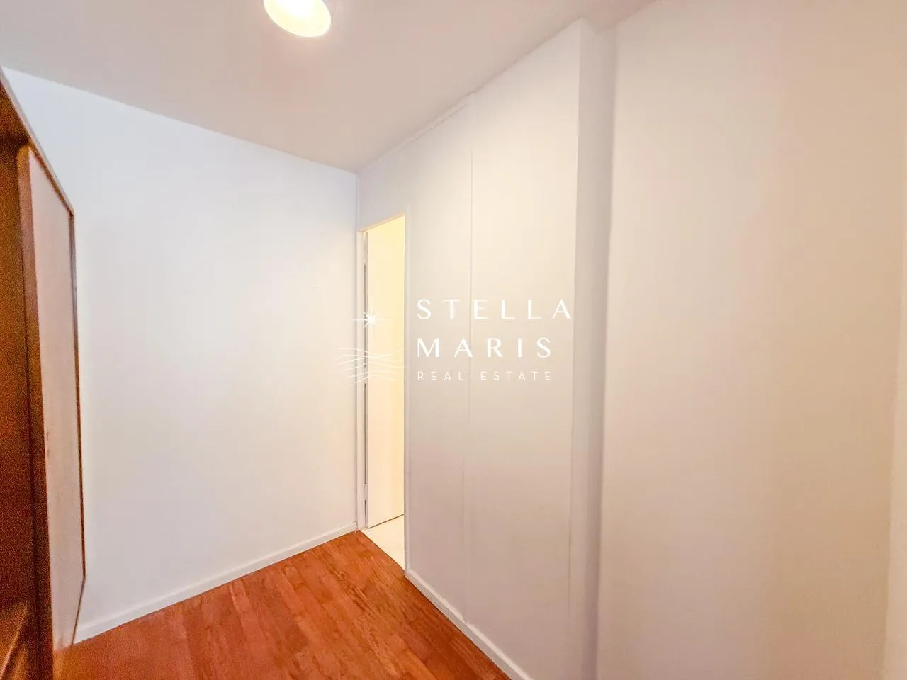 Rental apartment with 3 bedrooms and 3 bathrooms — photo 27