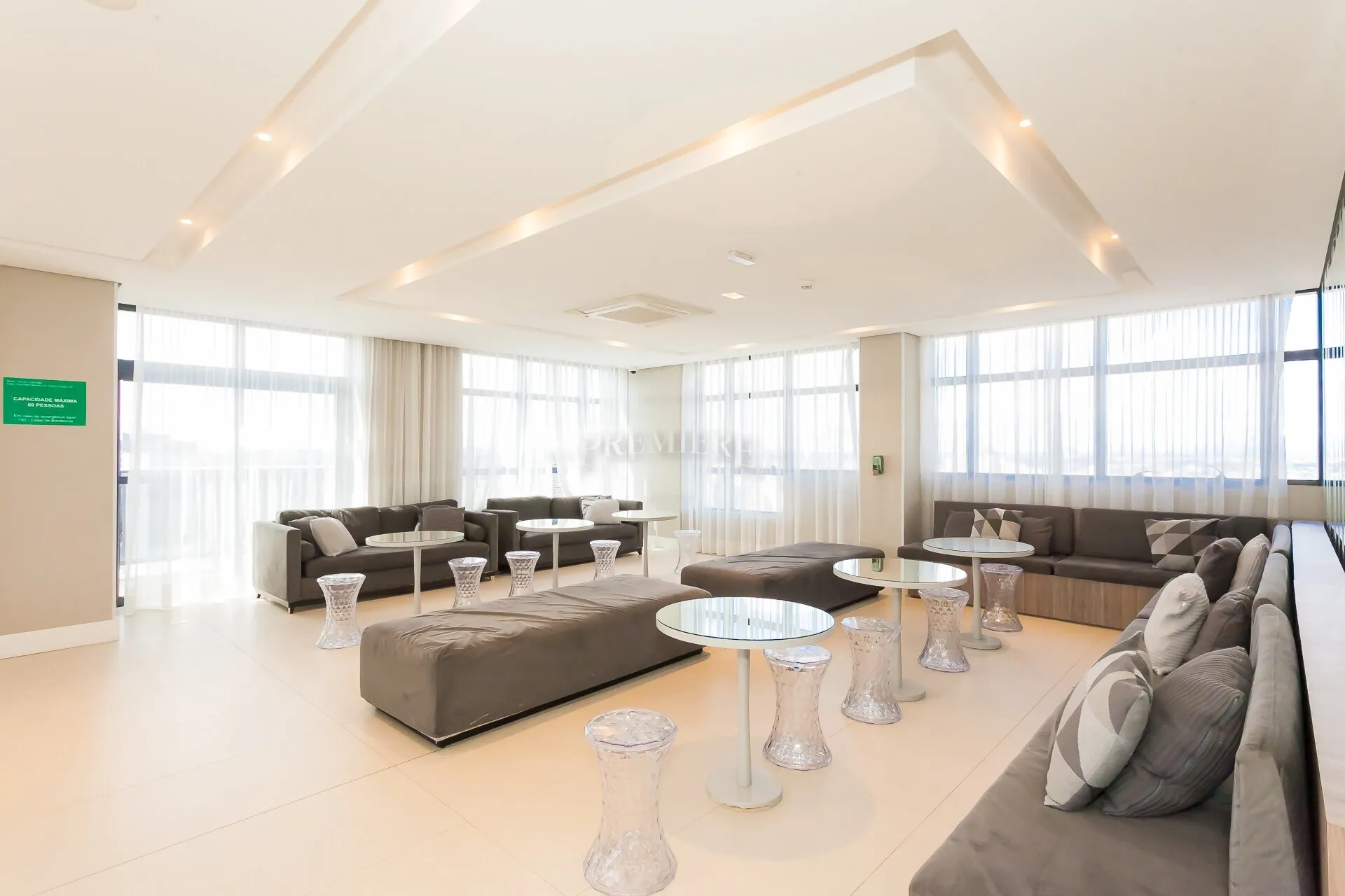 Furnished 85 m² apartment with 1-bedroom suite — photo 28