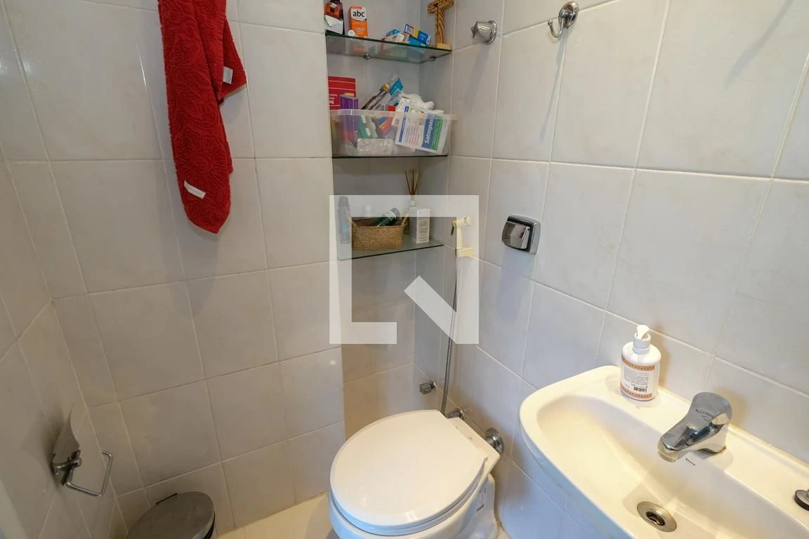 Furnished apartment with 3 bedrooms and private BBQ — photo 26