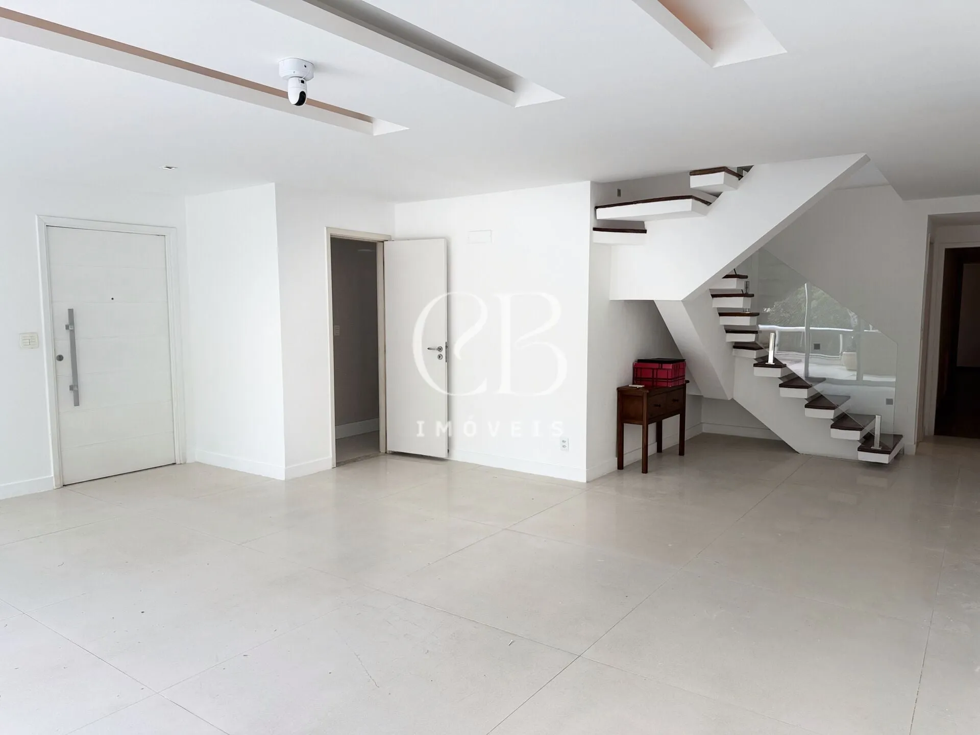 4-bedroom apartment with 5 bathrooms and 3 parking spaces — photo 3