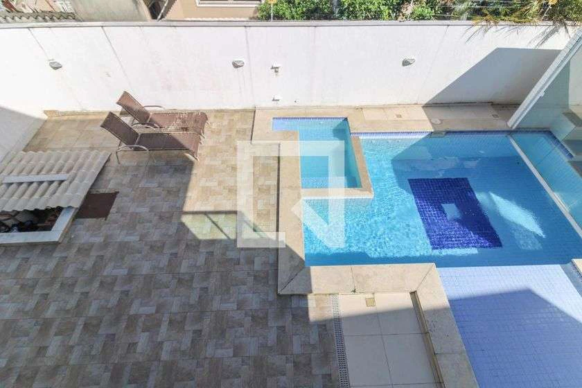 Condominium house with 5 bedrooms and 4 bathrooms — photo 22