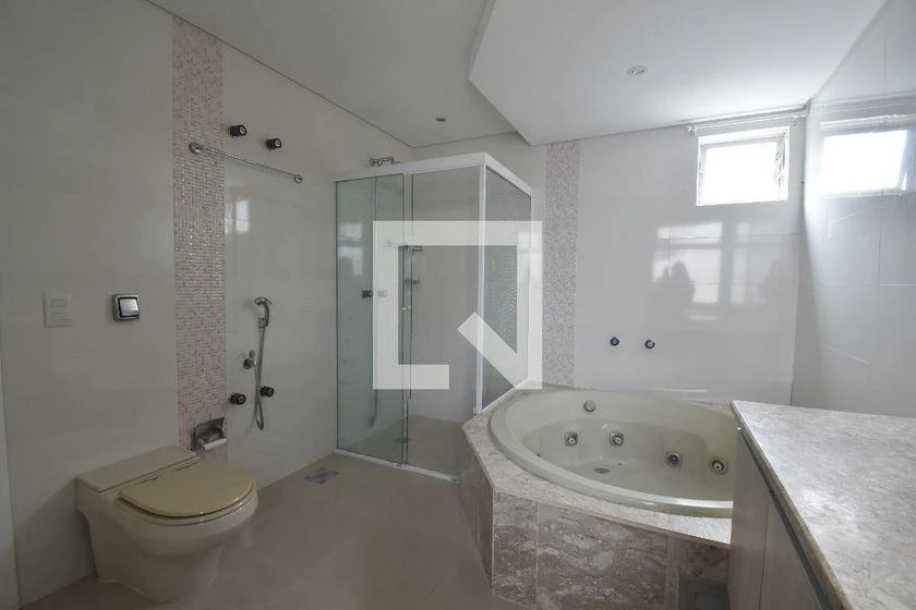 Ванна та 4 спальні: квартира 284 м² — photo 15