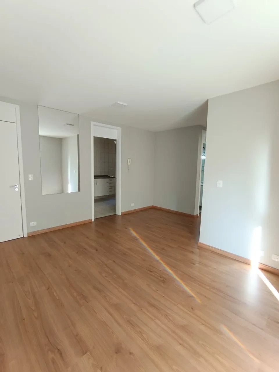 Apartamento de 3 quartos com varanda envidraçada, Capão Raso — photo 4