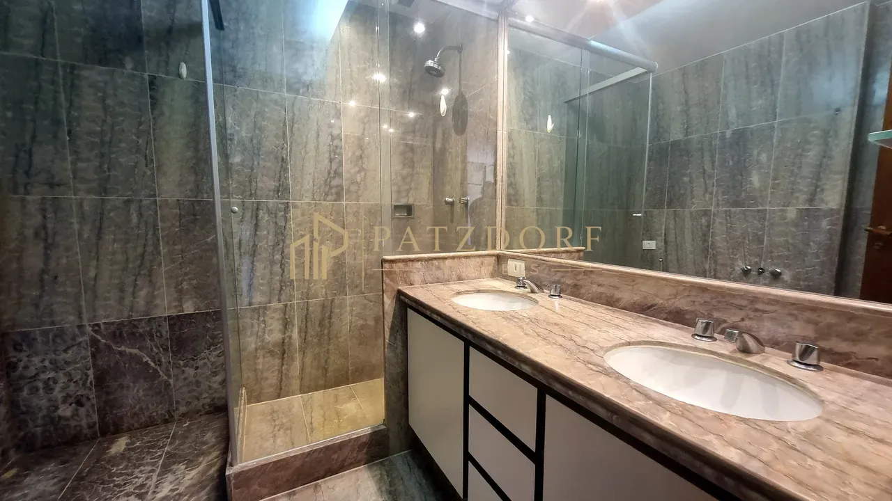 Apartamento 270 m² com 4 quartos e cozinha fechada — photo 13