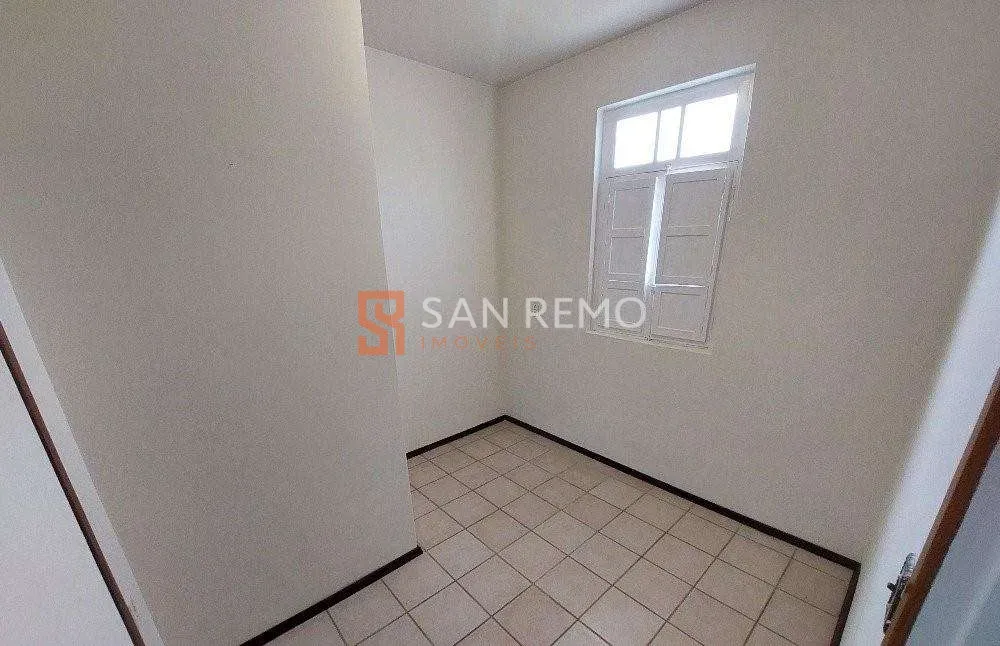 200 m² house with a fireplace and a grill on the balcony — photo 24