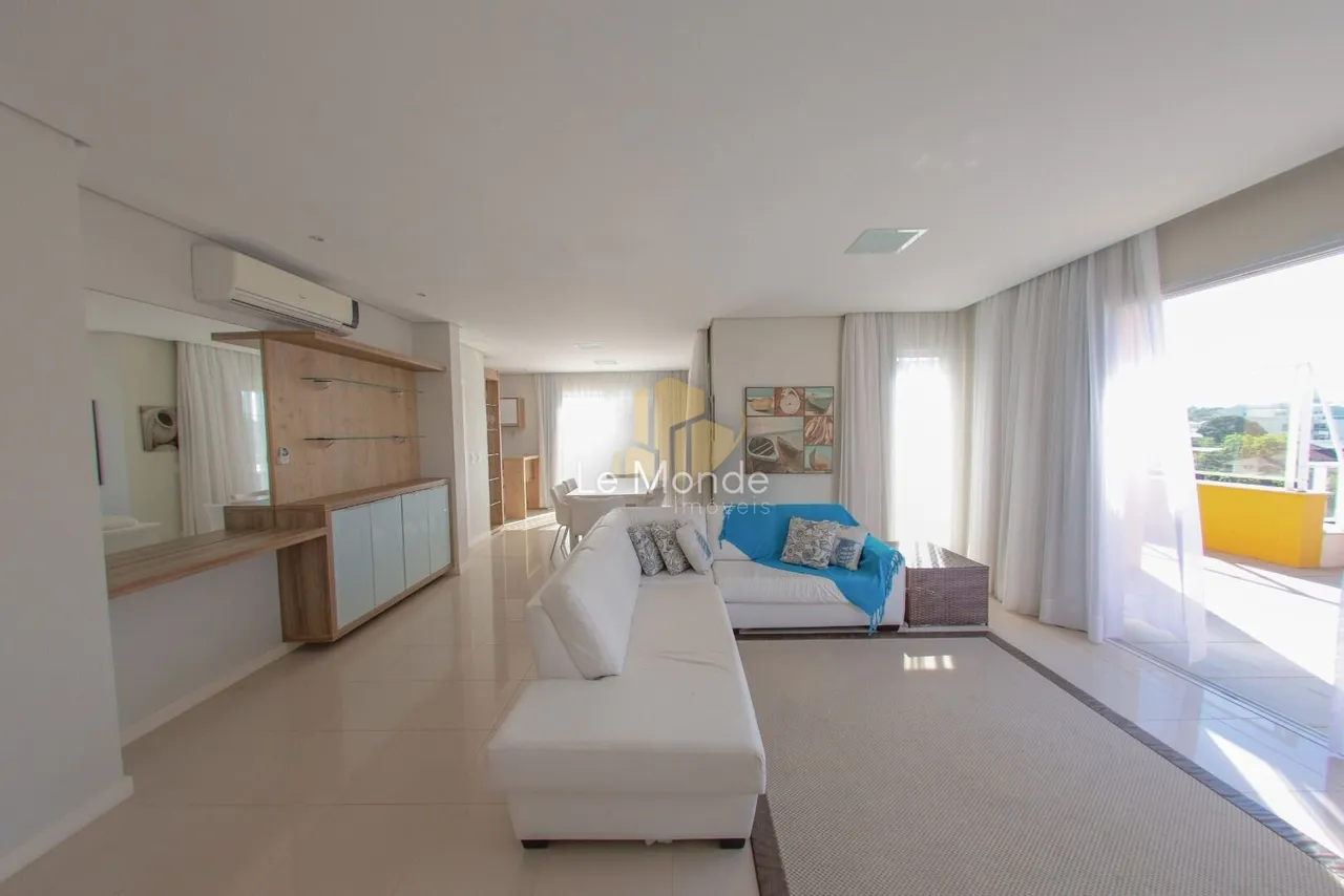Dúplex con 4 dormitorios y 382 m², cocina amueblada — photo 2