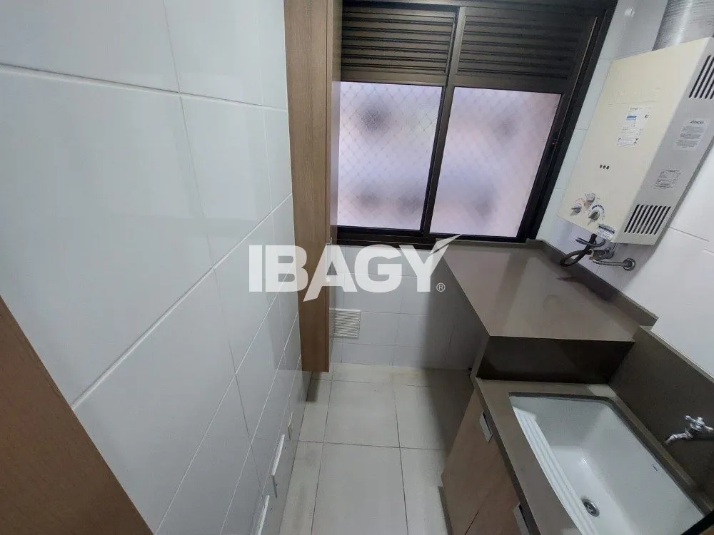 Квартира з 2 спальнями та відкритою кухнею з газом — photo 16