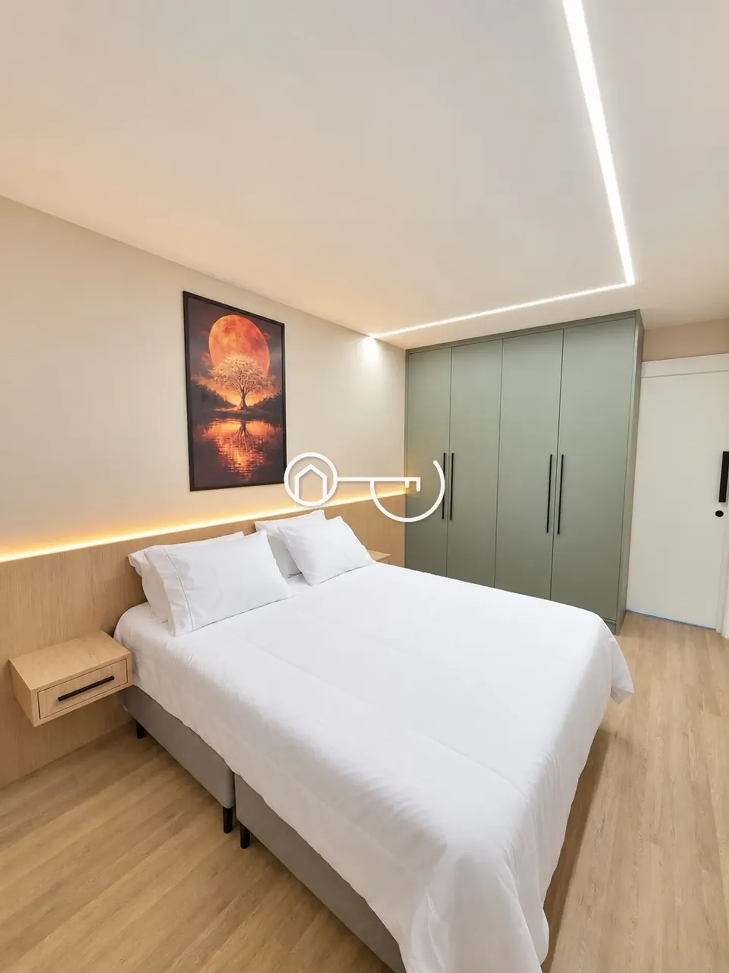 Furnished apartment, 93 m², with a mountain view — photo 17