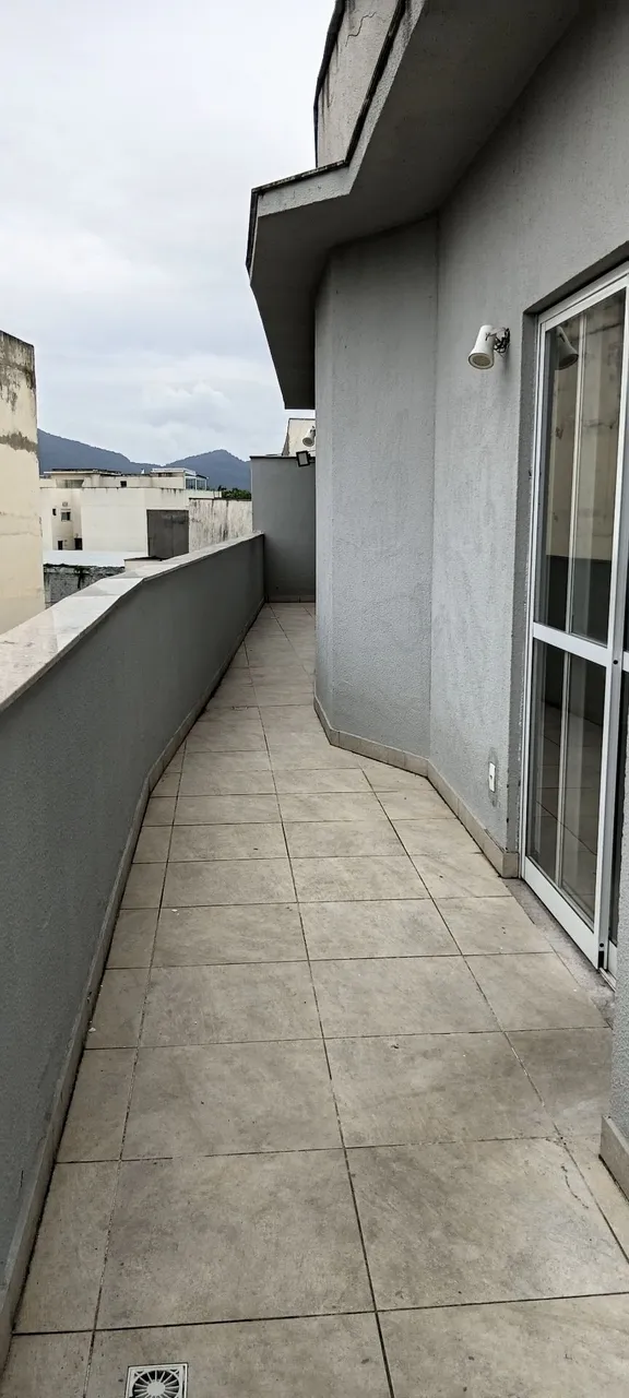 2-bedroom apartment in a building with a gym — photo 13