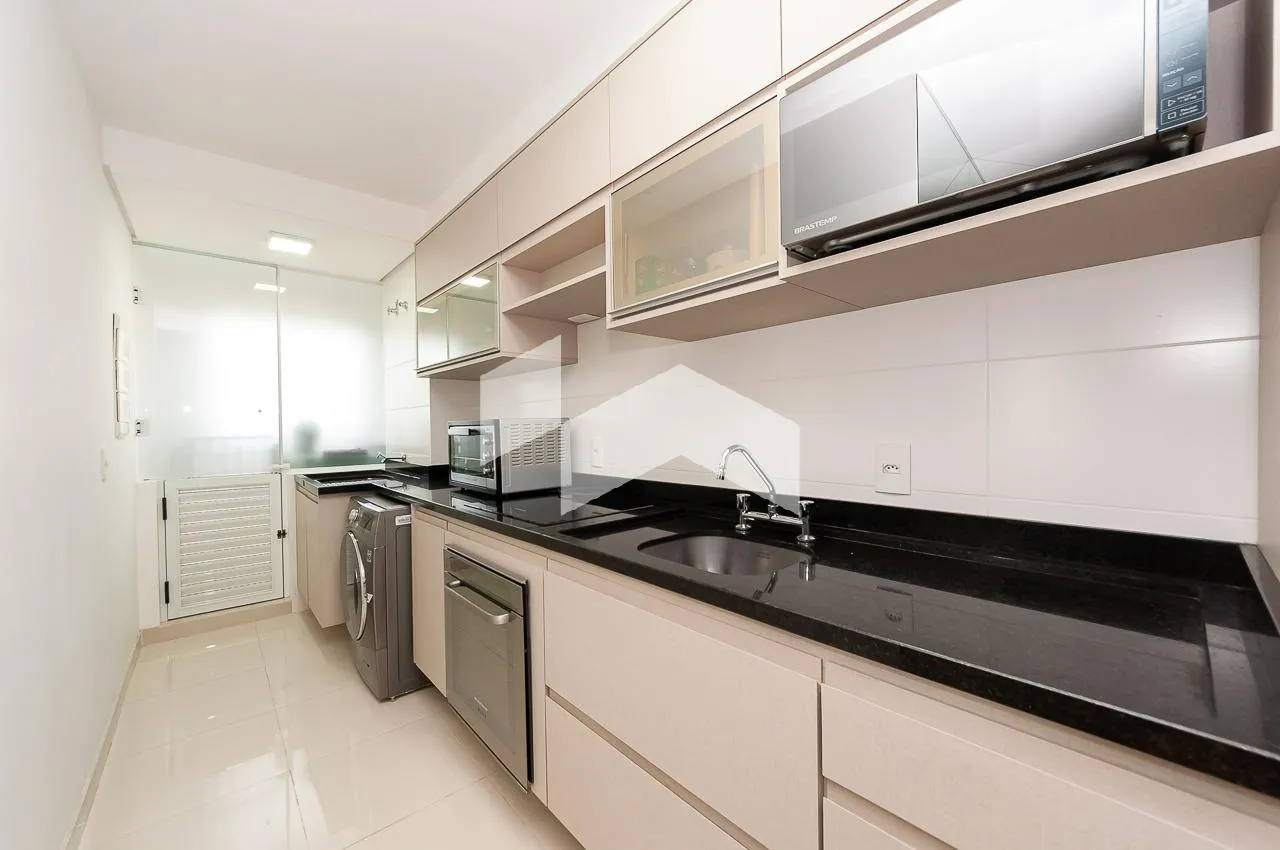 2-bedroom apartment with a private BBQ area — photo 5
