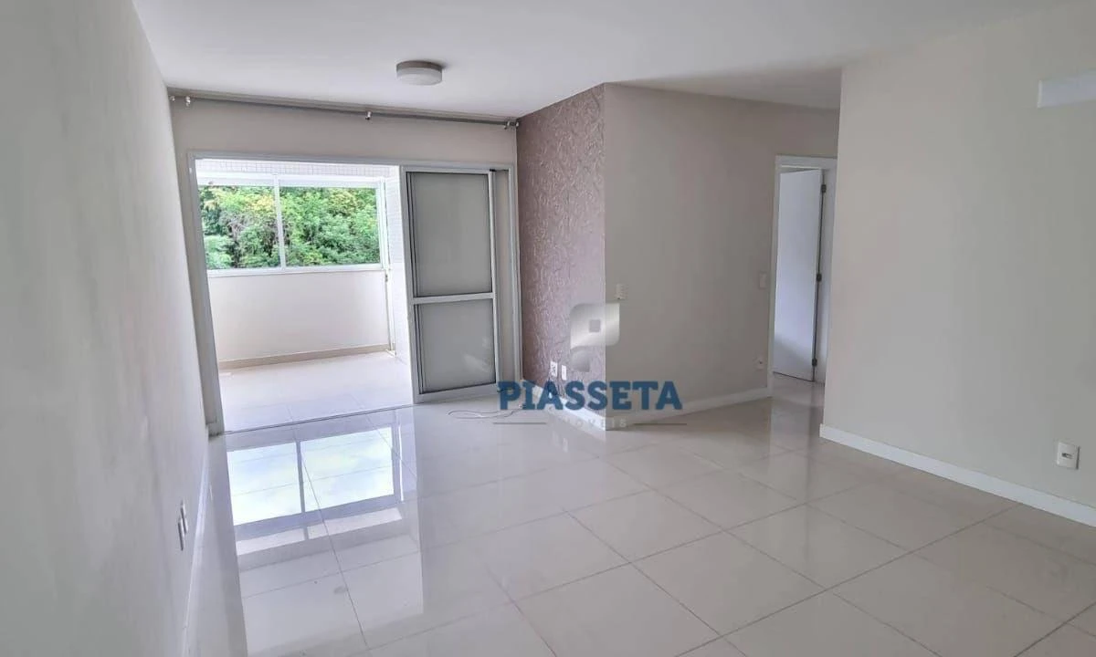 3-bedroom apartment in a building with a pool — photo 19