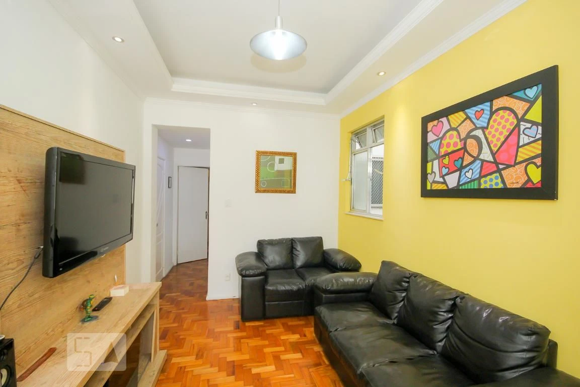 Washing machine in a 2-bedroom apartment, 75 m²