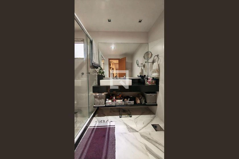 Furnished apartment, 160 m², with a glass-enclosed balcony — photo 27