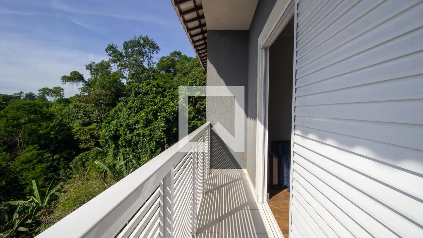 Furnished house with 5 bedrooms and 6 parking spaces — photo 6
