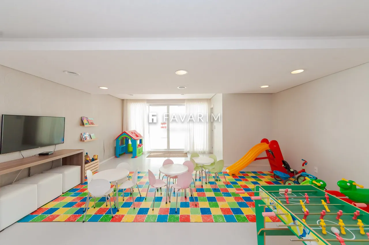 Furnished duplex apartment with an enclosed balcony — photo 20