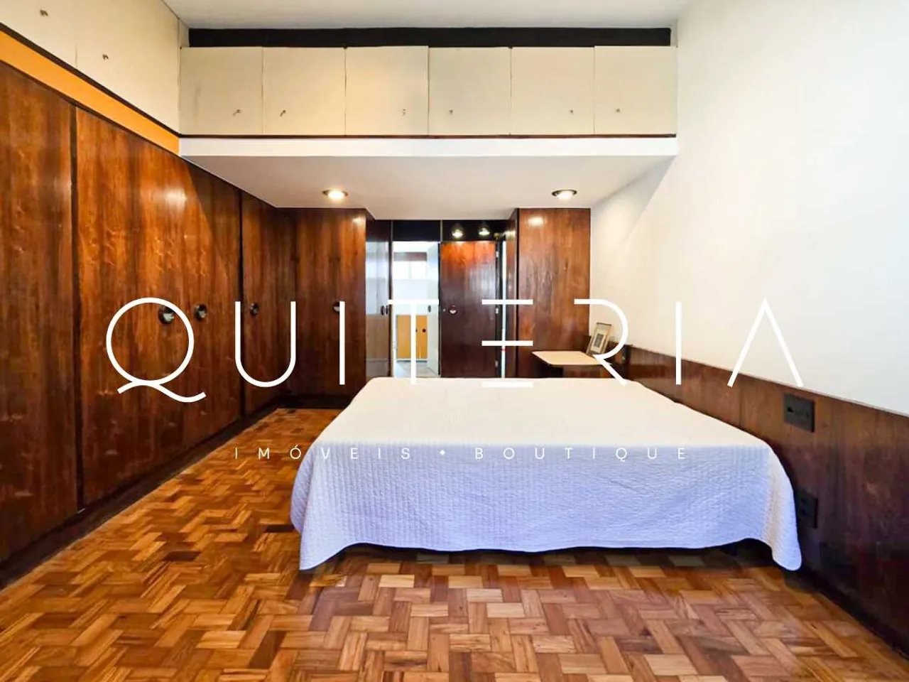 4-bedroom apartment with 4 bathrooms across 300 m² — photo 3