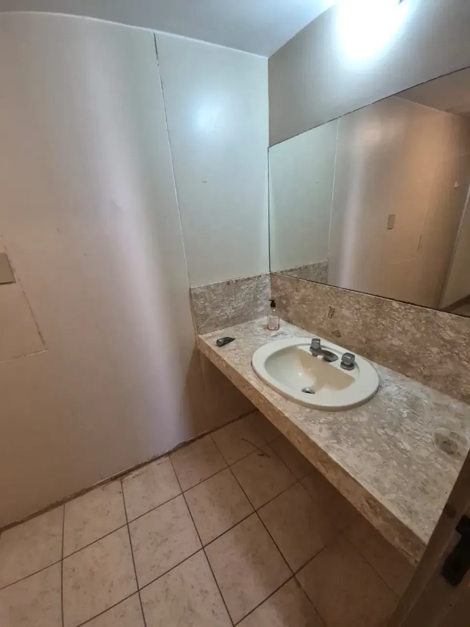 Furnished apartment with 1 bedroom and a view balcony — photo 4