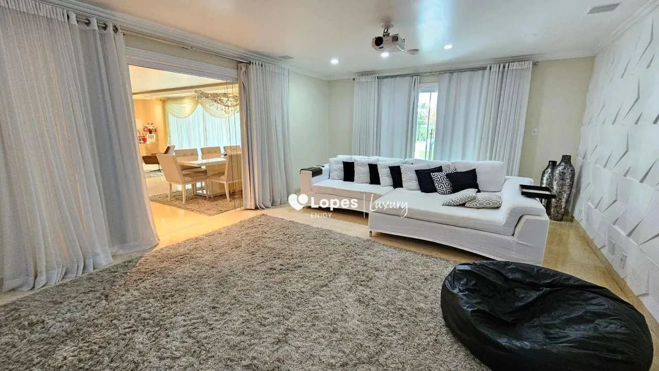Furnished house with 5 bedrooms and a kitchen open to living — photo 6