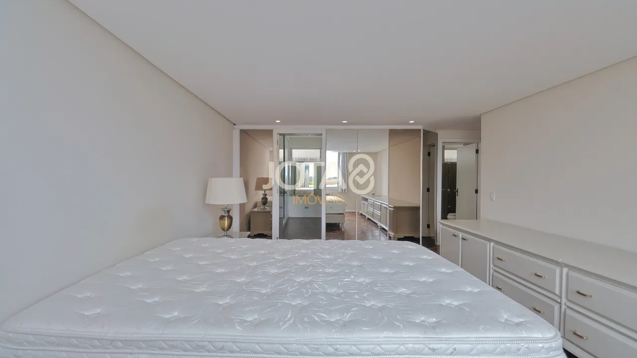387 m² apartment with 3 bedrooms and a great open kitchen — photo 18