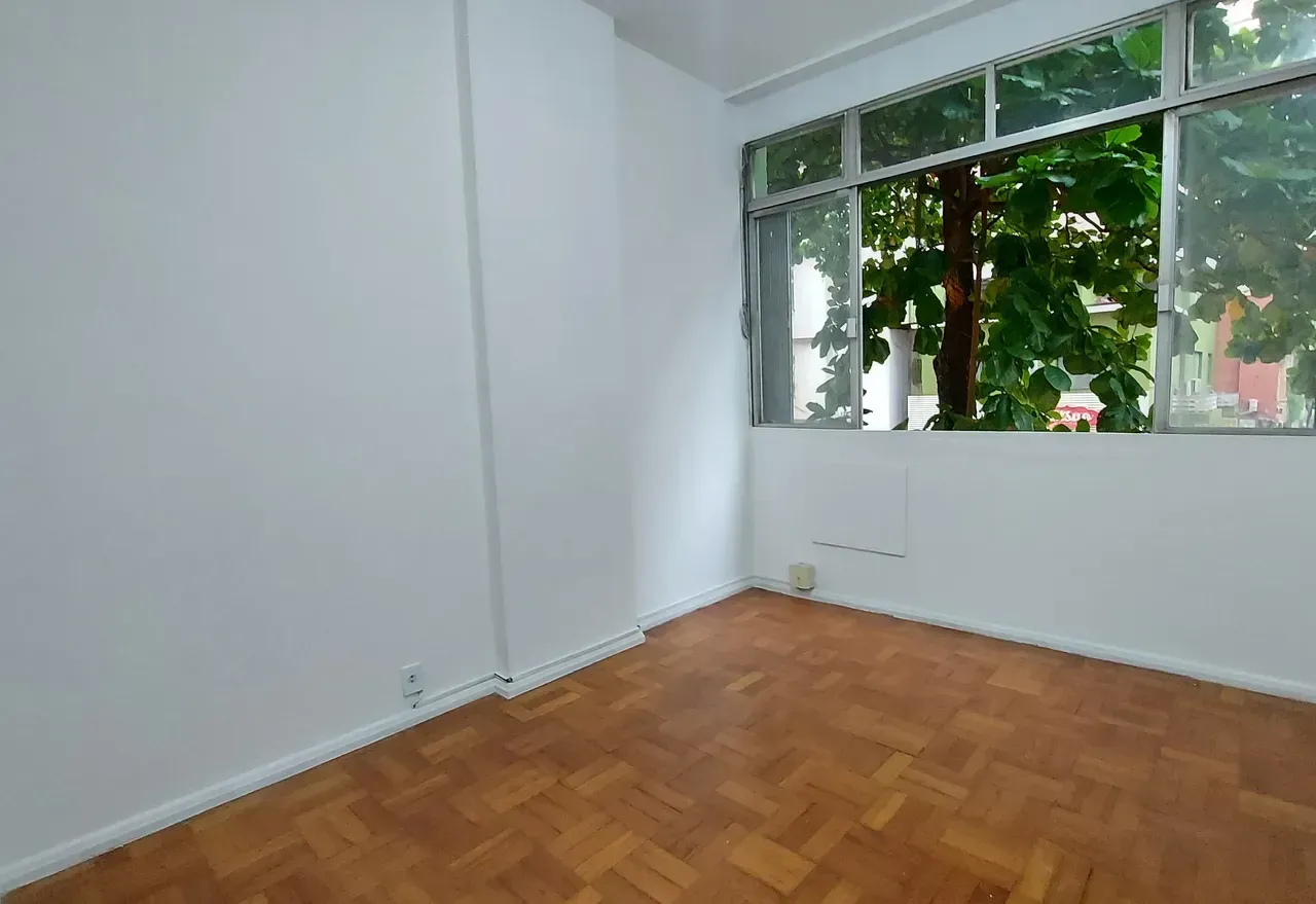 Unfurnished apartment with 3 bedrooms and 2 bathrooms — photo 15