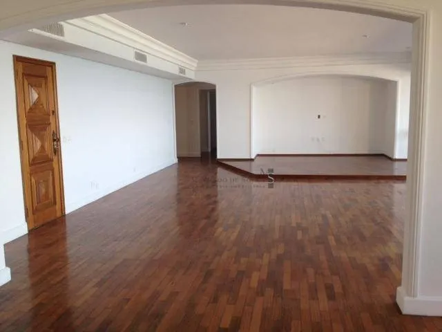 Water view in a 4-bedroom apartment, 350 m² — photo 28