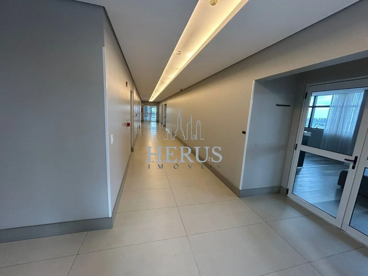 Apartamento de 2 dormitorios con suite y balcón — photo 22