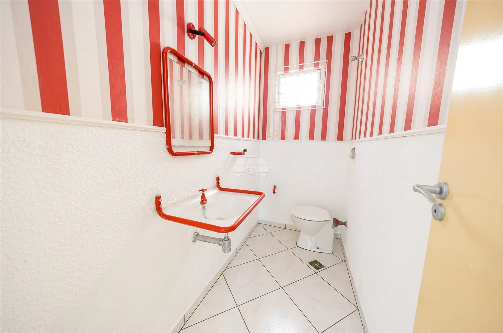 House with 4 bedrooms and 1 en-suite, 151 m² — photo 4