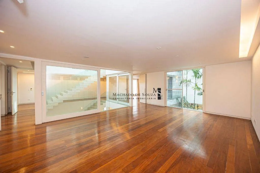 Casa para alugar com 4 dormitórios e 4 banheiros — photo 8