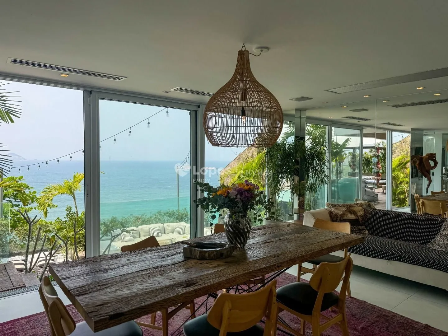 House with 5 en-suite bedrooms, 8 baths and 3 parking — photo 12
