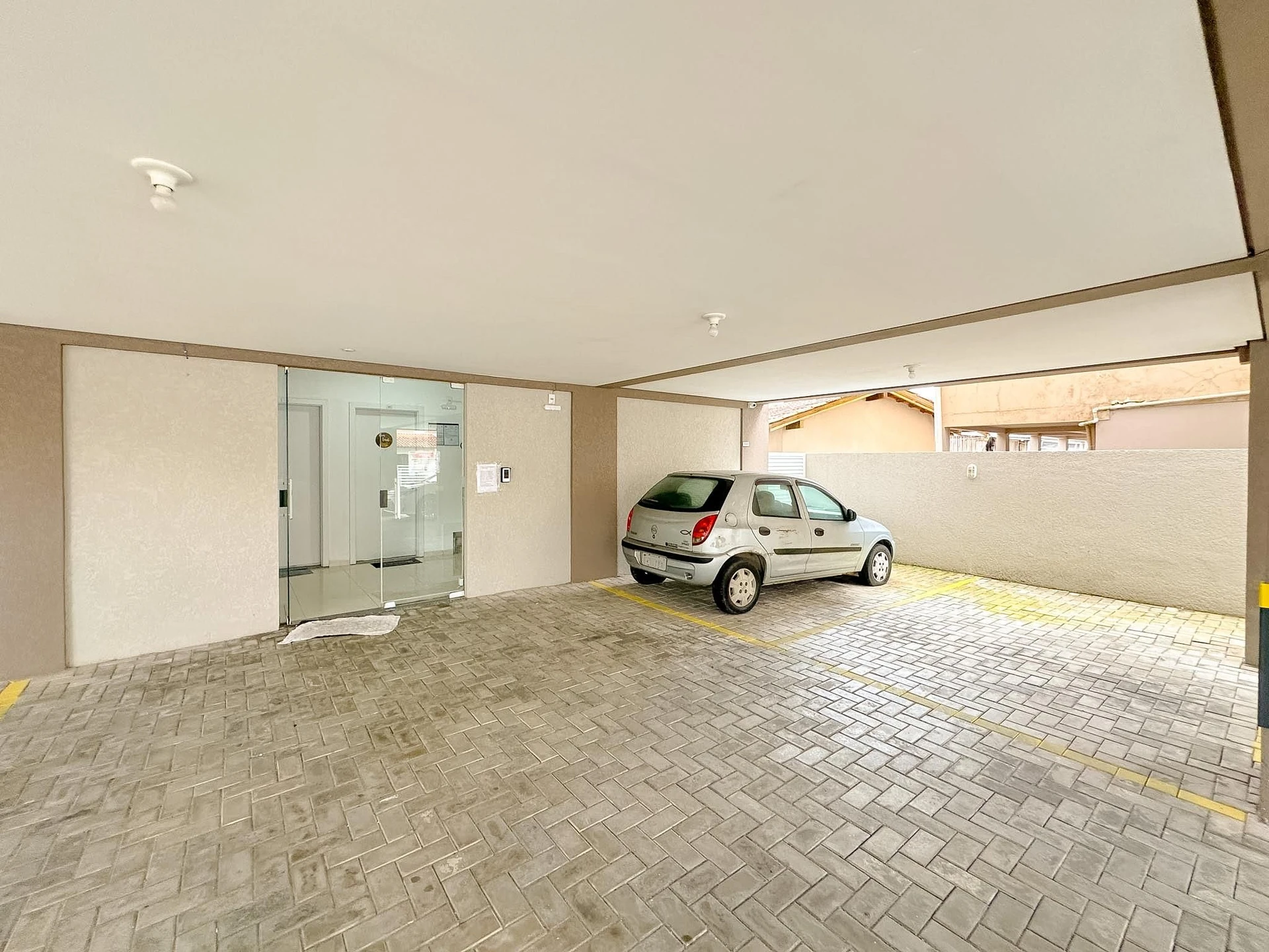 2-bedroom apartment, 1 with its own bathroom, 60 m² — photo 11
