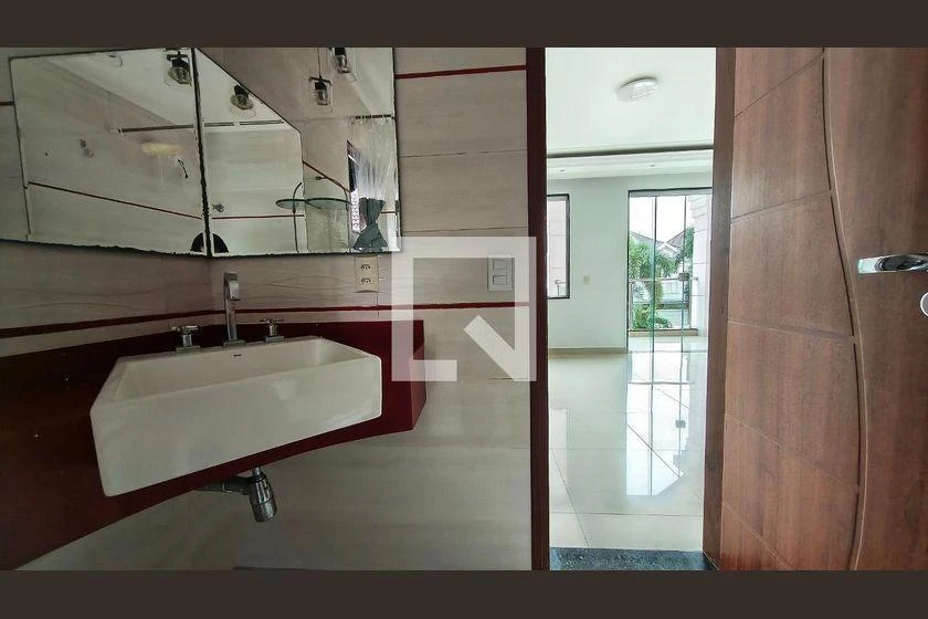 Casa de 4 quartos com banheira, Recreio dos Bandeirantes — photo 13
