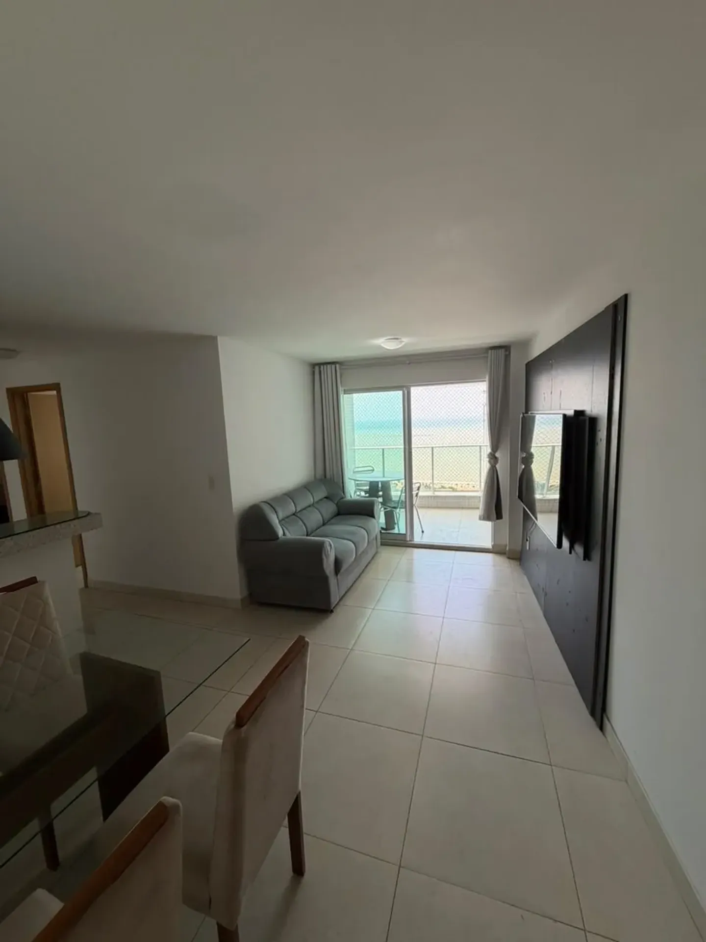 Furnished 2-bedroom apartment with city and water views — photo 5