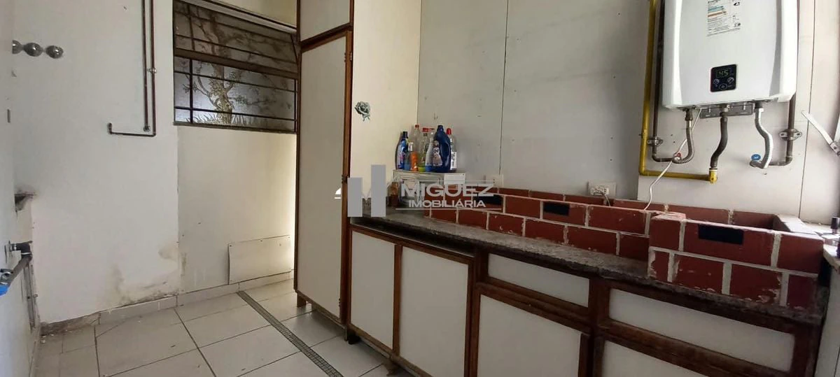 Apartamento de 190 m² com 3 quartos e vaga, cozinha fechada — photo 6