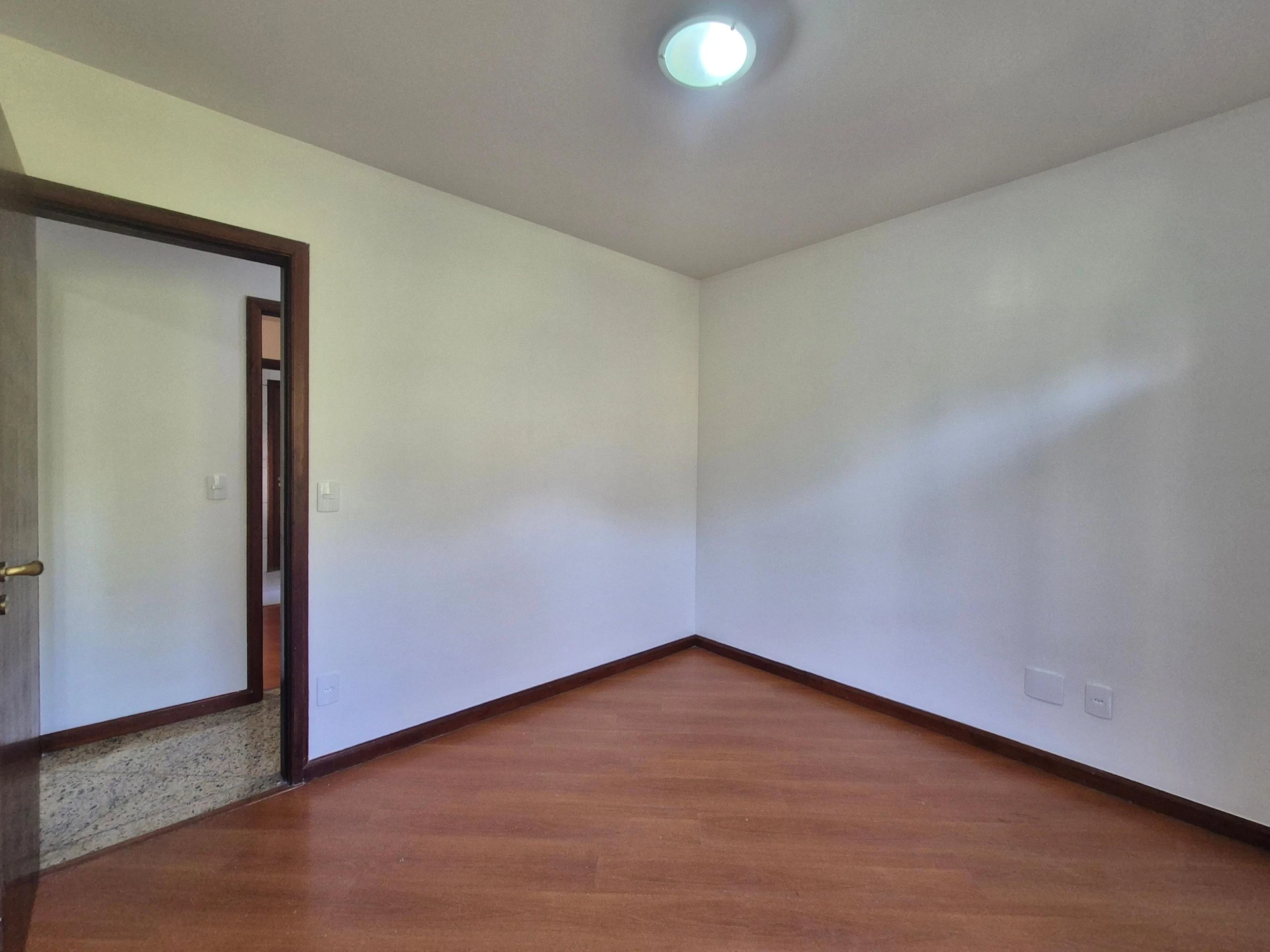 Apartamento mobiliado com 2 quartos e varanda — photo 11