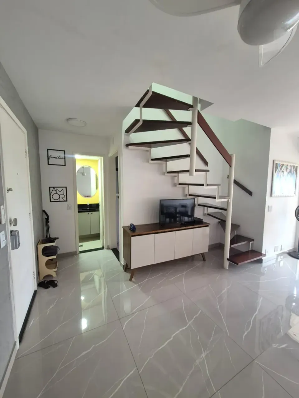 Apartamento duplex mobiliado com cozinha fechada e 2 quartos — photo 10